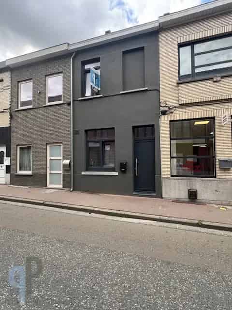 Huis te Koop Zottegem: Gerenoveerde woning in centrum
