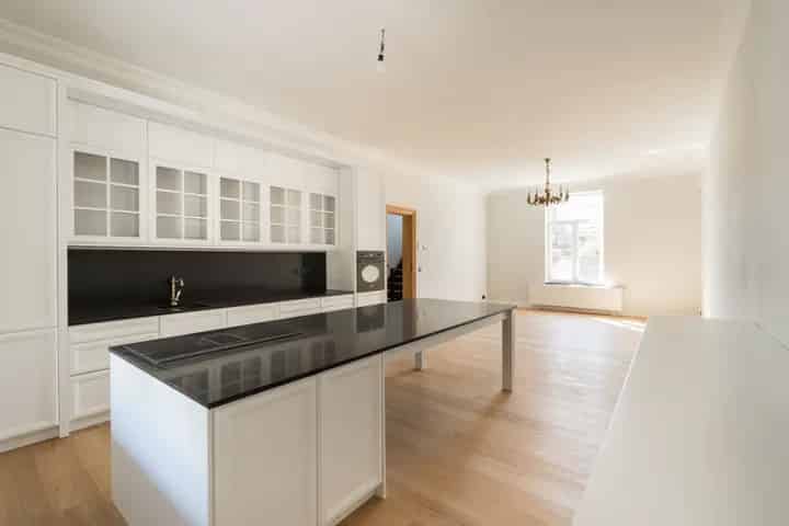 Gerenoveerde woning te La Hulpe 3 slaapkamers 285m²