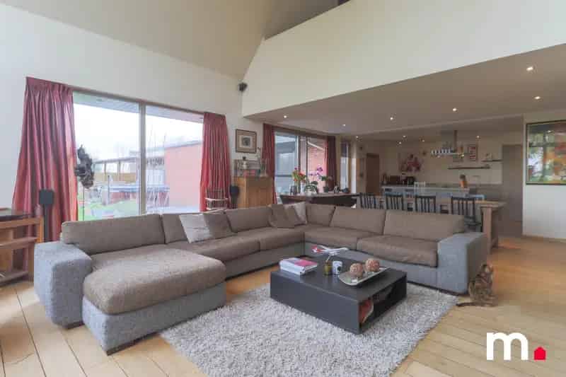 Huis te koop Reningelst: Historisch pand met velden