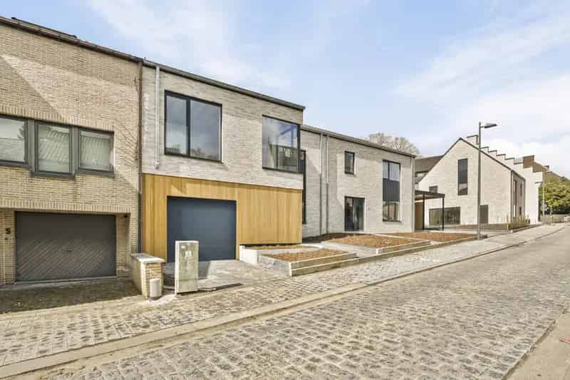 Huis te huur Meldert: Ruime nieuwbouwwoning met tuin en garage