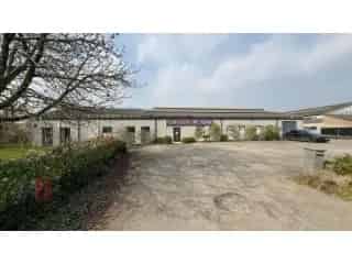 Industrie te koop Lebbeke - Magazijn Appartement Woning