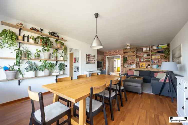 Appartement te koop Merksem 2 slaapkamers balkon garage