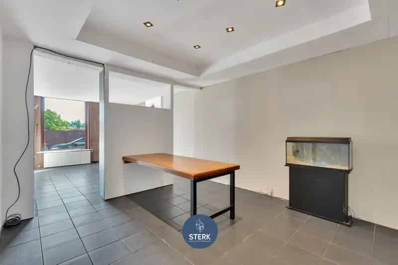 Huis te huur Lanaken: Op te knappen gezinswoning 166m²