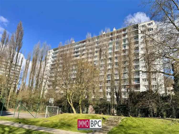 Appartement te koop Ukkel 72m2 terras garage