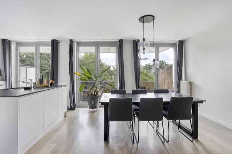 Appartement te koop 2 slaapkamers Parking Terras Lage kosten