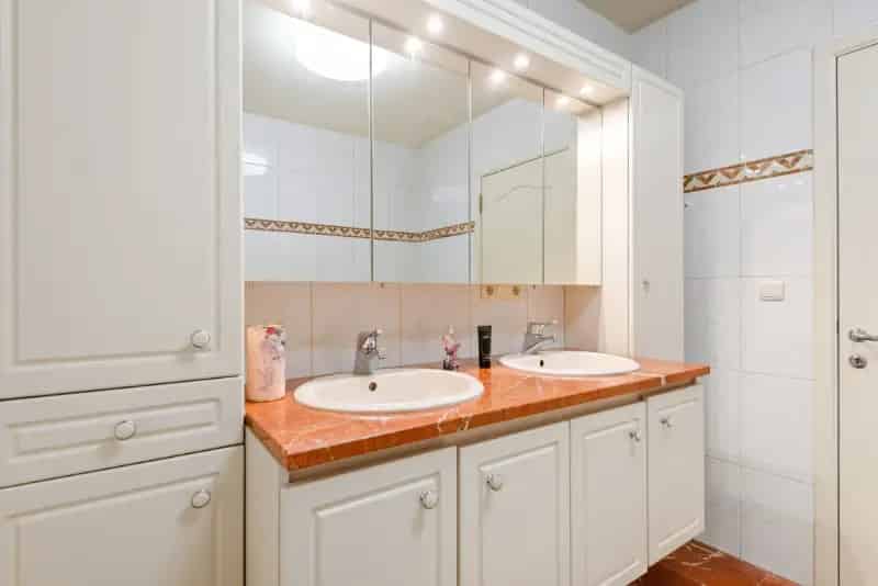 Ruim appartement 165m² te Boom 3 slaapkamers terras 2 autostaanplaatsen
