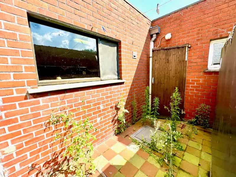 Huis te koop Assenede Centrum - Te renoveren woning Diederikplein