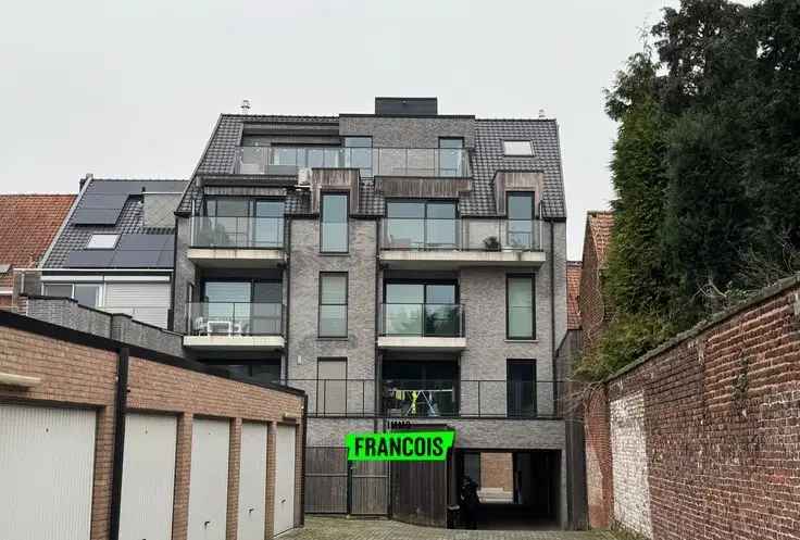 Penthouse Appartement Met Zicht Op De Markt Van Waregem Te Koop