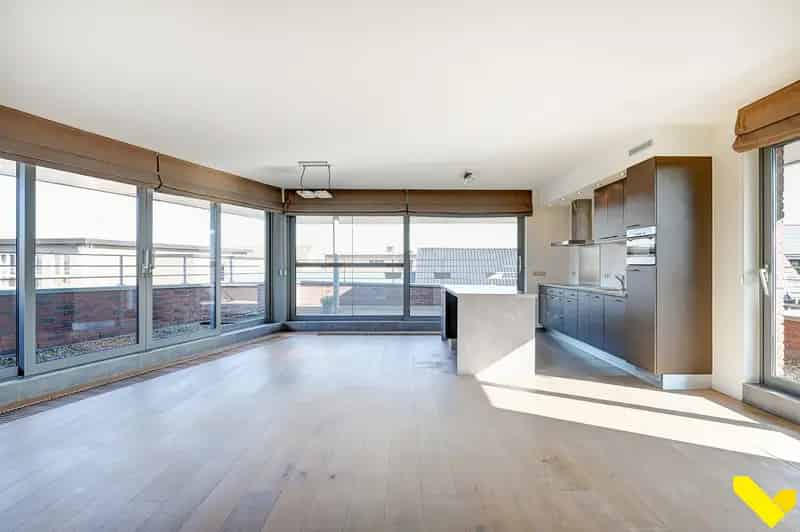 Penthouse te Koop Centrum Tessenderlo - 2 slaapkamers - Groot terras