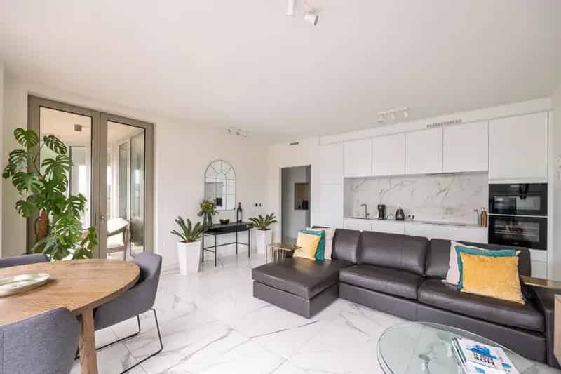 Antwerpen Instapklaar Appartement Met Waterzicht