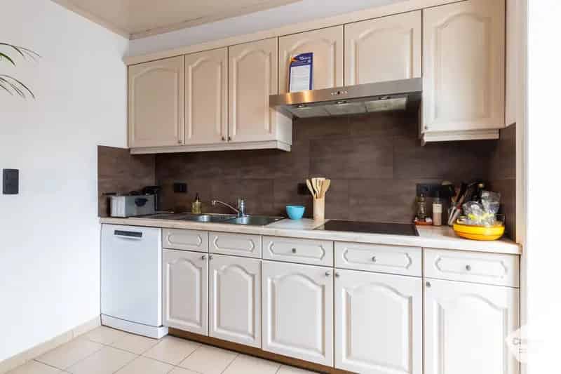 Instapklare woning 3 slaapkamers dubbele garage rustige omgeving