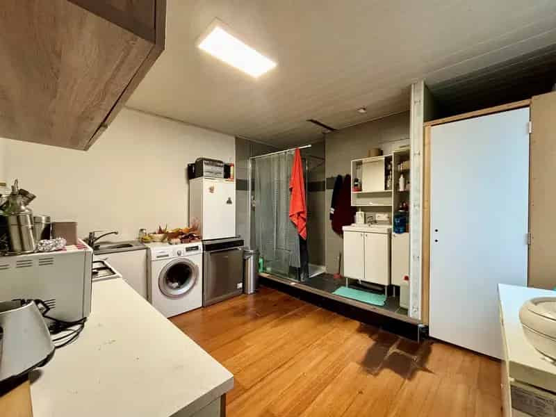Huis te koop: Commercieel pand met appartement