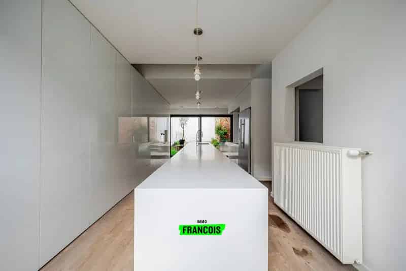 Huis te huur Izegem: Instapklare woning met karakter