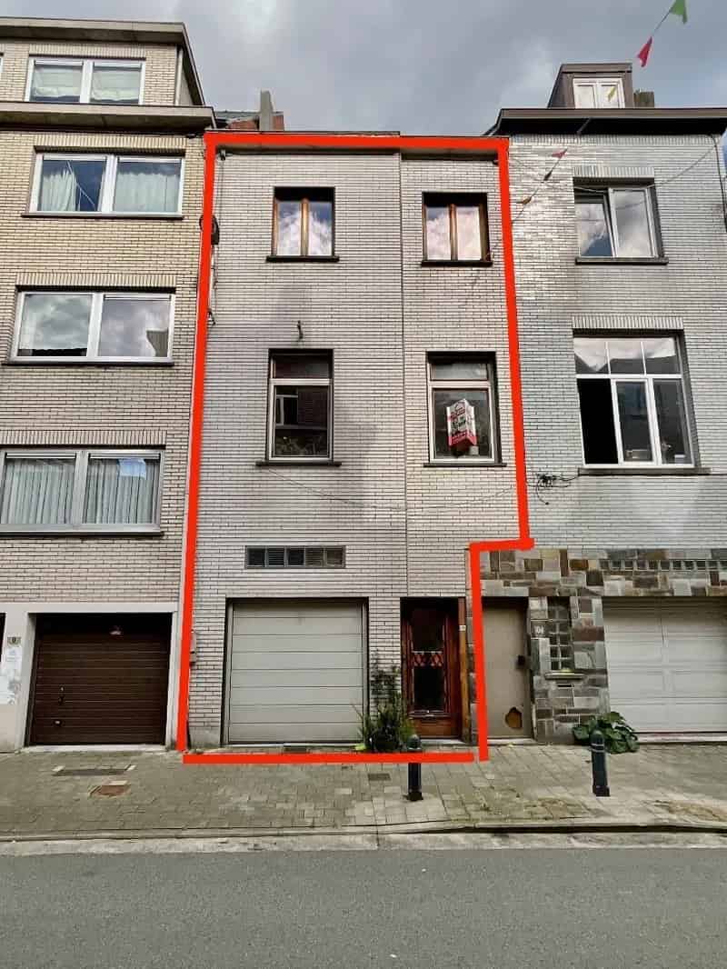 Rijwoning met garage te Gent - ideale starterswoning