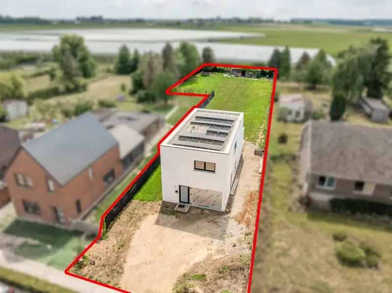 Recente Passieve Gezinswoning 12 Are