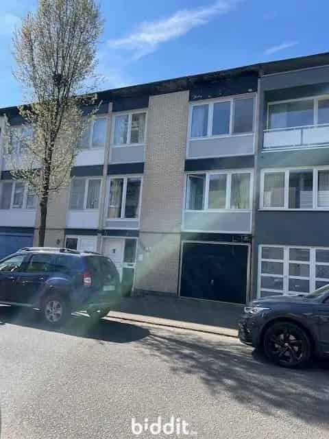 Centraal Gelegen Woning met Garage en Tuin