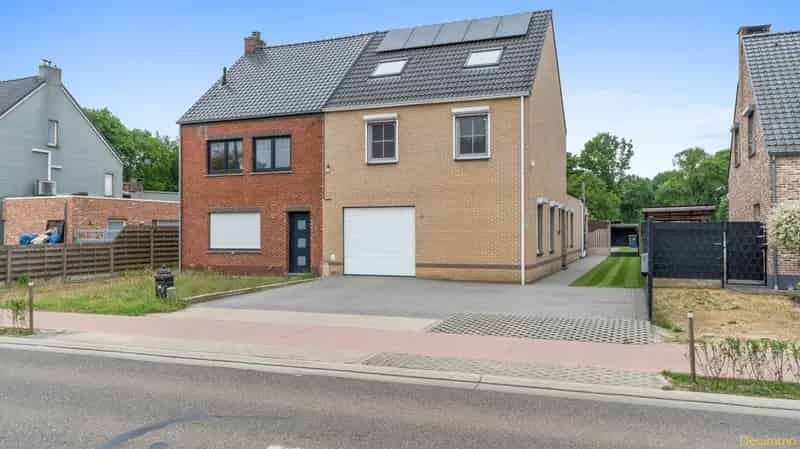 Huis te koop: Instapklare gezinswoning met 4 slaapkamers en tuin