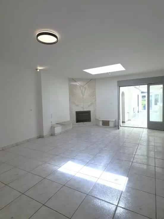 Huis te Koop 2 slaapkamers met zolder mogelijkheid