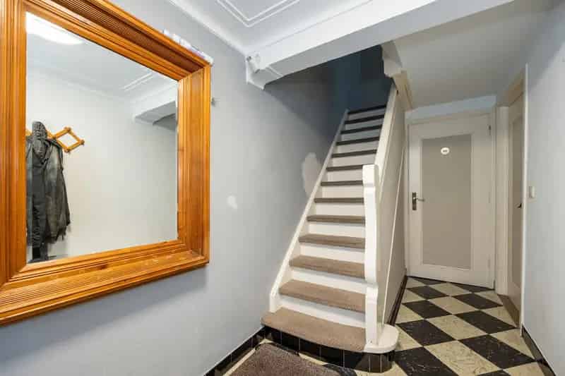 Rijwoning met potentie uitstekende locatie