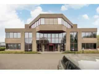 Kantoor te huur Aartselaar 715m² 20 parkings