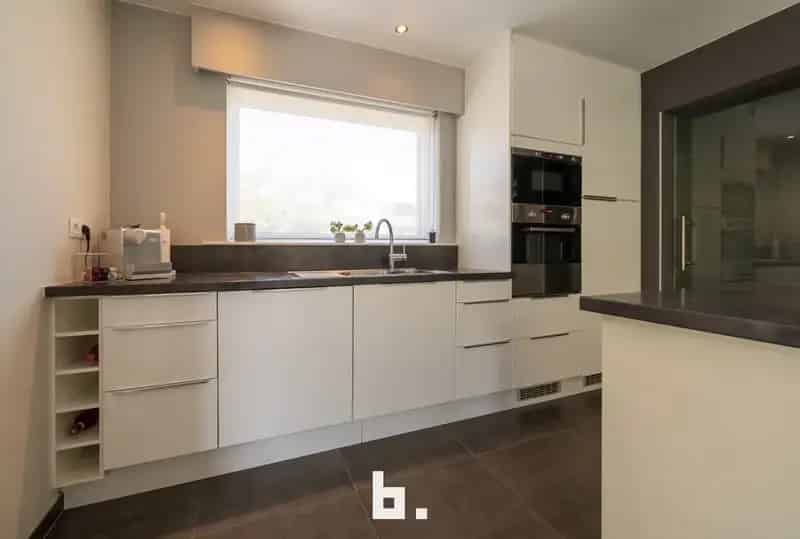 Laagbouwvilla 3 slaapkamers ruim perceel 855m²