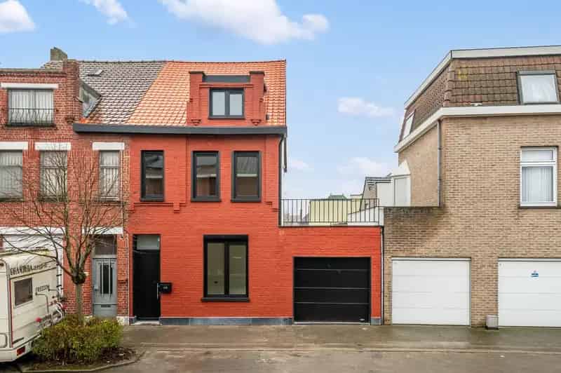 Huis te koop Kortrijk: gerenoveerde starterswoning
