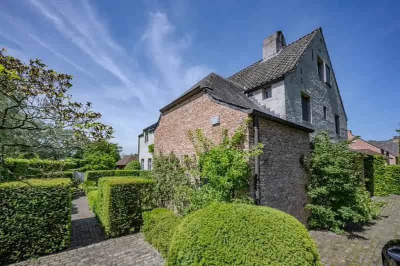 Charmante Villa met Zwembad nabij Natuurgebied