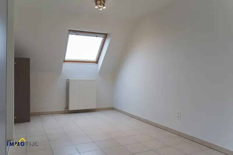 Knus appartement in centrum Denderbelle!