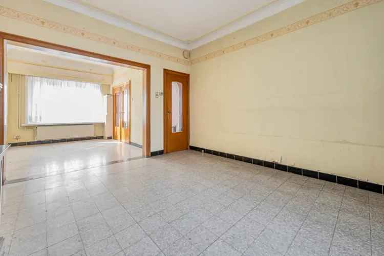 Huis te huur 3 slaapkamers renovatieproject tuin