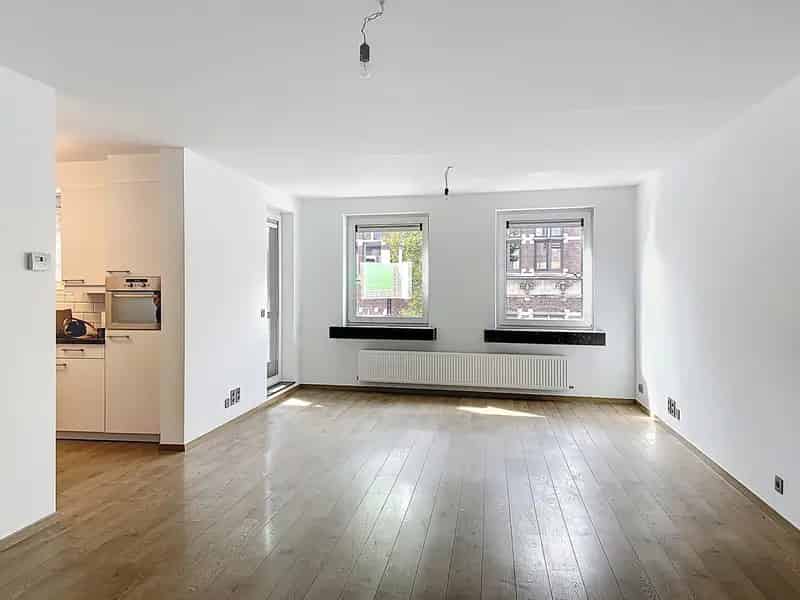 Appartement te koop 2 slaapkamers terras autostaanplaats