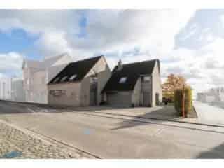 Huis Gemengd Gebruik te Koop Deerlijk - 5 slaapkamers, Praktijkruimte, Grote Tuin