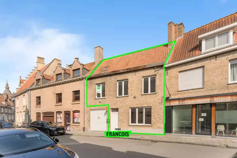 Op te knappen Rijwoning Veurne Centrum - Opbrengsteigendom