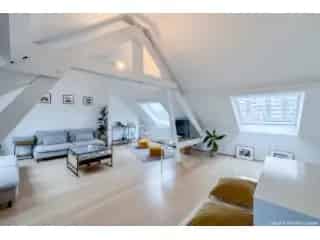 Appartement te Huur Elsene 2 slaapkamers Duplex Nabij Place du Chatelain