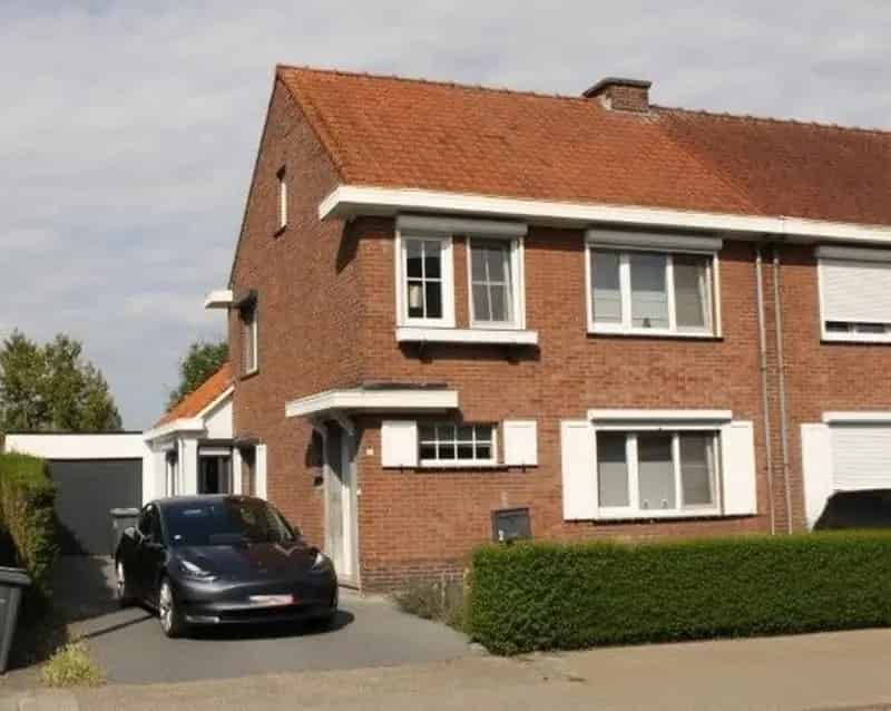 Instapklare Gezinswoning te Geel 3 slaapkamers Garage Tuin