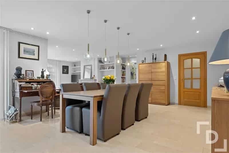 Ruime Energiezuinige Villa te Koop Poperinge