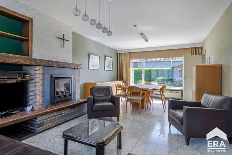 Huis te huur: 3 slaapkamers, garage, rustige ligging