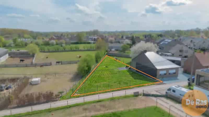 OUTER –Landelijke bouwgrond, halfopen - bungalow