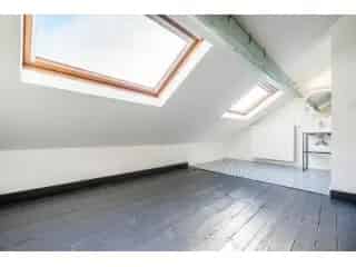 Appartement Medehuur Luik - Ruime Kamer met Badkamer