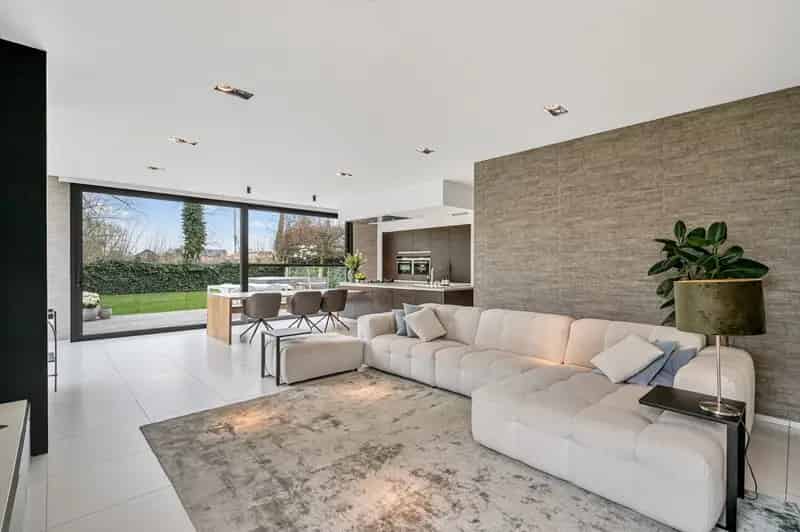 Exclusieve Ruime Villa in Doodlopende Straat