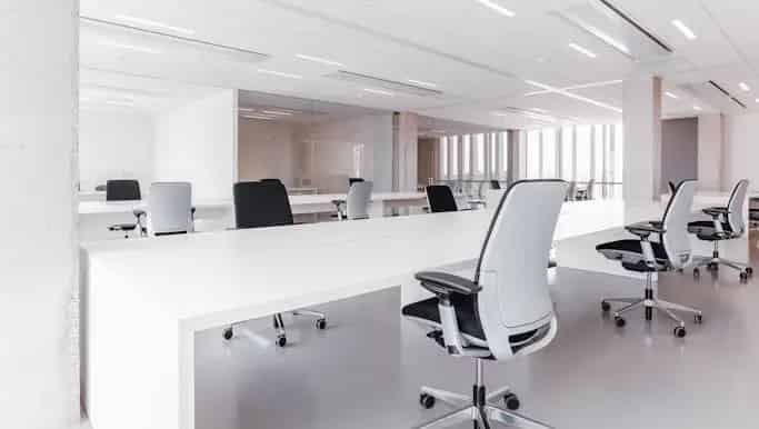 Kantoorruimte te Huur Izegem 230m² - 1000m²