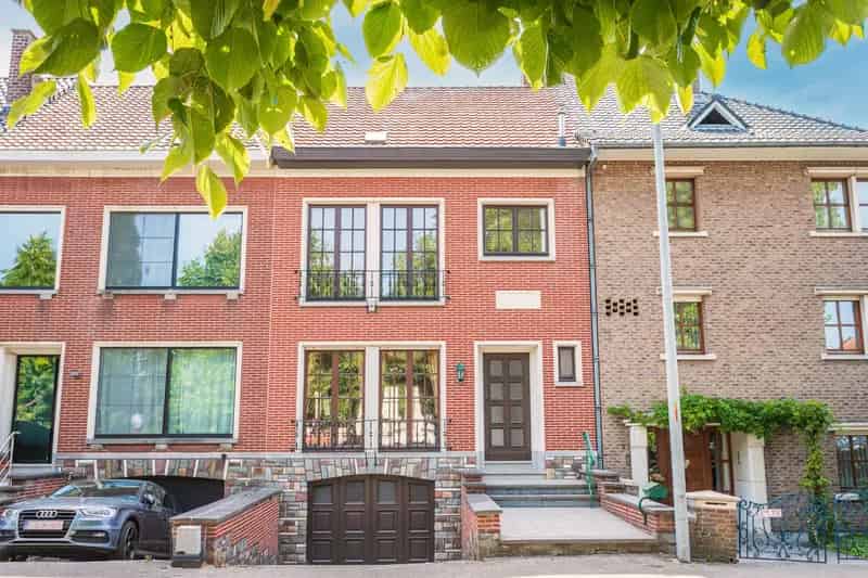 Huis te huur Halle: 3 slaapkamers, garage, tuin