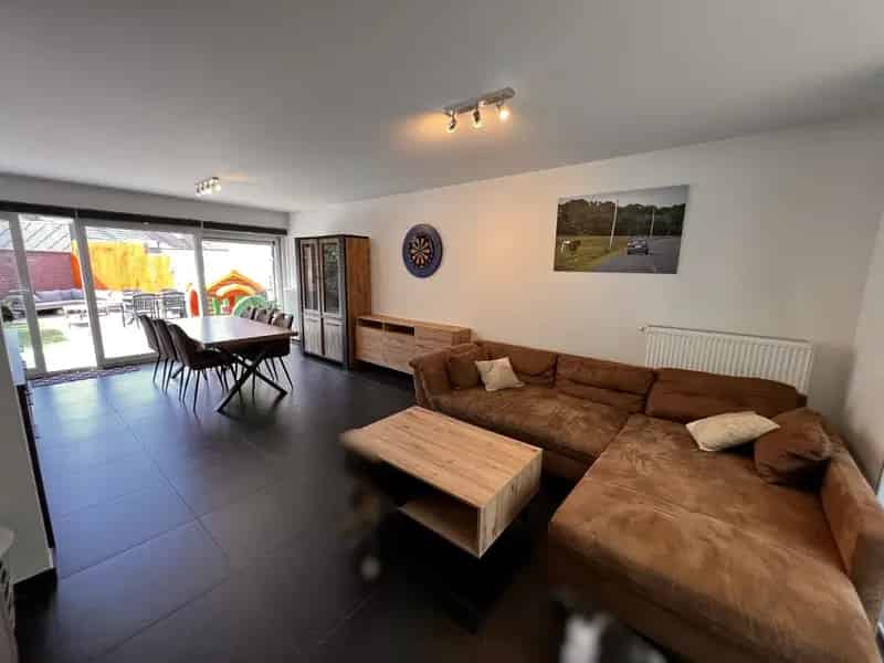 Instapklare woning 3 slaapkamers garage tuin Zonnebeke