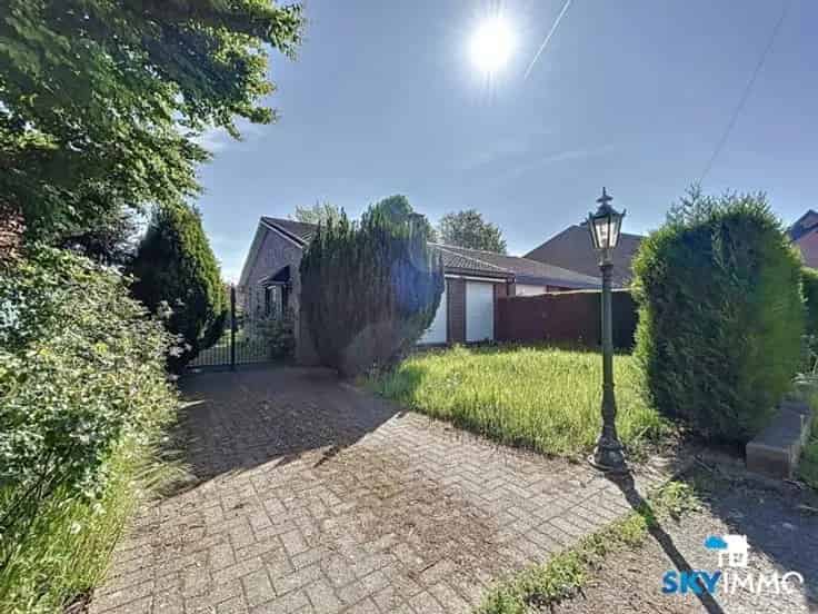 Bungalow Te Koop 122m2 2 Garages Terras Tuin