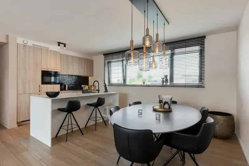 Dakappartement te huur Putte: Instapklaar met Terras en Airco
