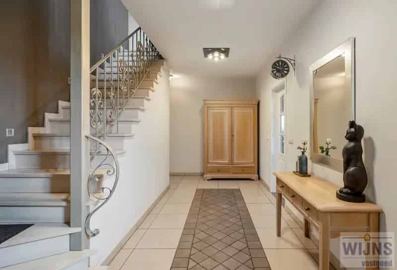 Huis te huur Westerlo: Ruime open bebouwing met 4 slaapkamers en praktijkruimte