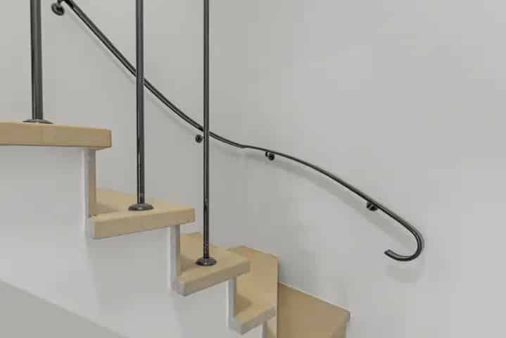 Opbrengsteigendom te Koop Harelbeke: Gerenoveerd Appartementsgebouw