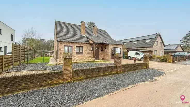 Huis Te Koop Heusden Zolder 3 slaapkamers Grote Tuin