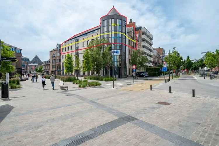 Kantoor huren in Hasselt met modulair ontwerp en parkeergelegenheid