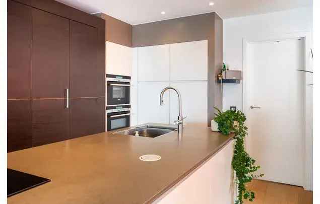 Huur 2 slaapkamer appartement van 121 m² in Antwerp