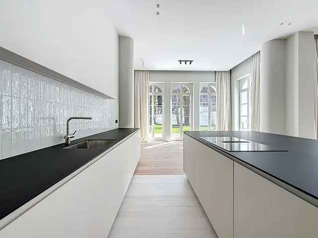 Duplex te Huur Ixelles Avenue Louise Jardin du Roi